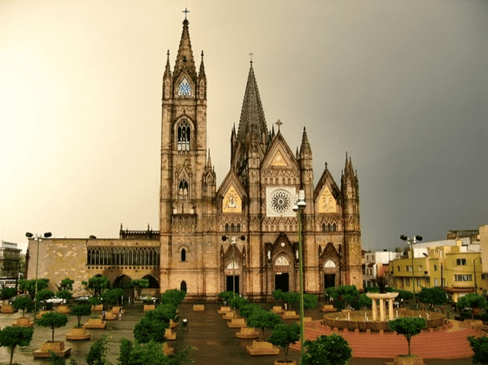 Guadalajara : Highlights Walking Tour With A Guide - Highlights and Benefits