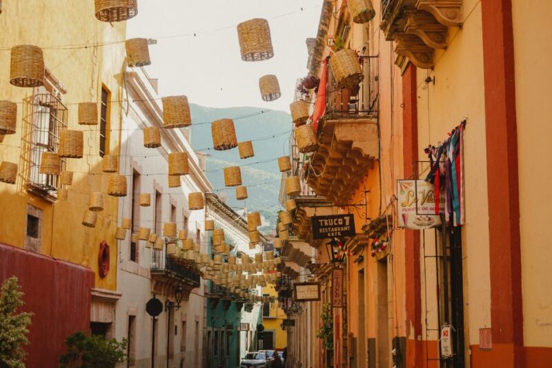 Guanajuato: Private Guided Walking Tour - Meeting Point and Communication
