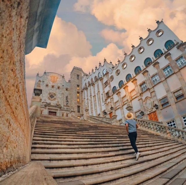 Guanajuato: Private Guided Walking Tour - Taking in Architectural Wonders