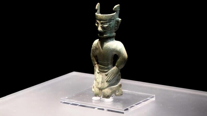 Guanghan:SanXingDui Museum Private Day Tour - Lunch