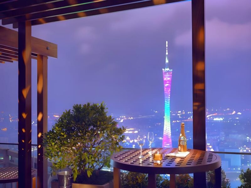 Guangzhou: 70 Floor Rooftop Openair Bar, Sunset & Light Show - Key Points