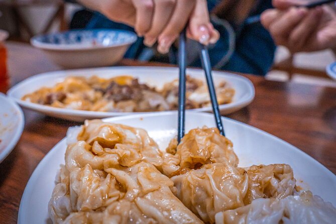 Guangzhou Evening Food Tour Through Local Neighborhood - Cantonese Cuisine Deep Dive