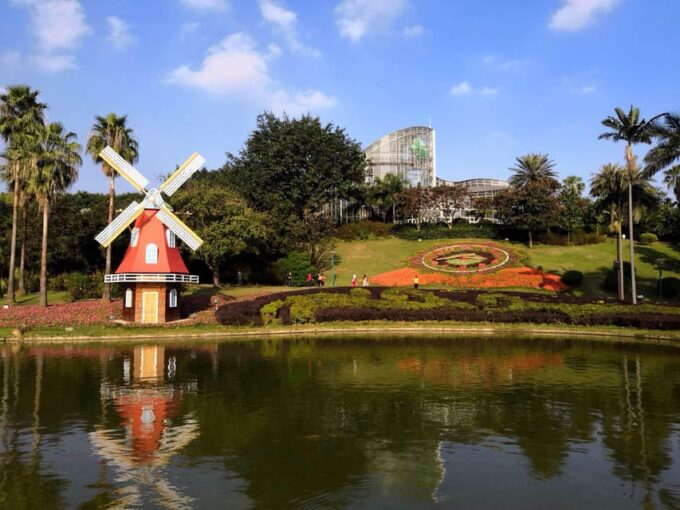 Guangzhou: Full-Day Guided City Tour With Baiyun Mountain - Yuntai Gardens Exploration