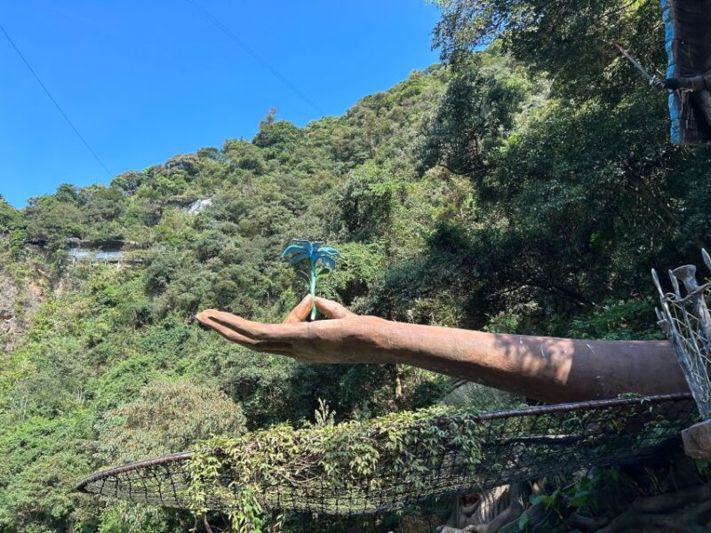 Guangzhou to Gulong Canyon and Cave Fairland PRI Day Tour - Customer Reviews
