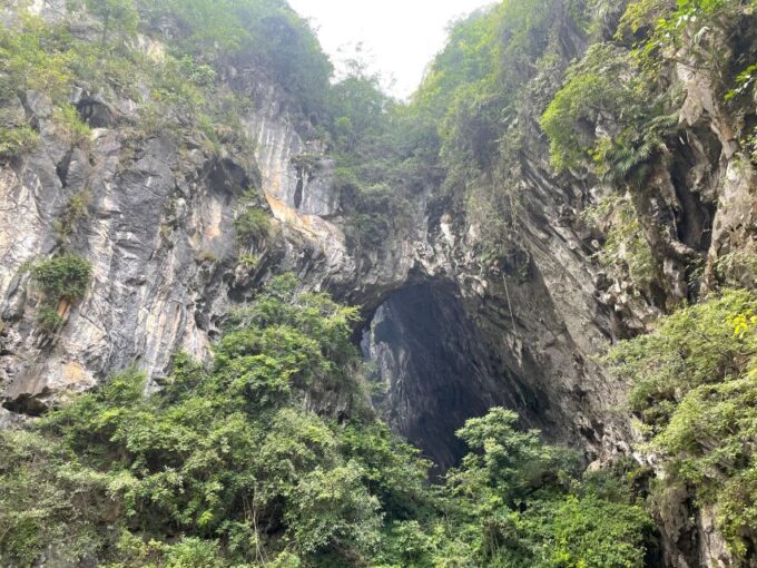 Guangzhou to Yingxi Corridor and Cave Fairland PRI Day Tour - Private Group Experience