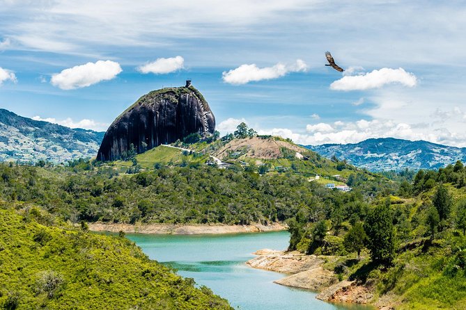 Guatape: Adventure, Color and Landscape - Key Points
