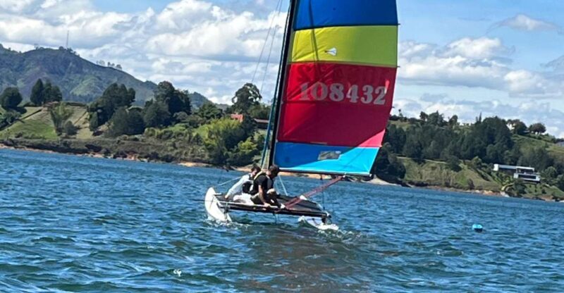 Guatape Antioquia: Discover Guatape Antioquia in a Sailboat - Key Points