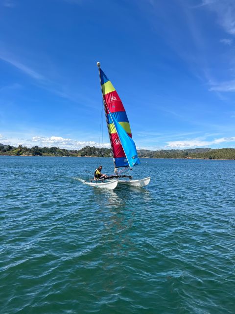 Guatape Antioquia: Discover Guatape Antioquia in a Sailboat - Safety and Insurance