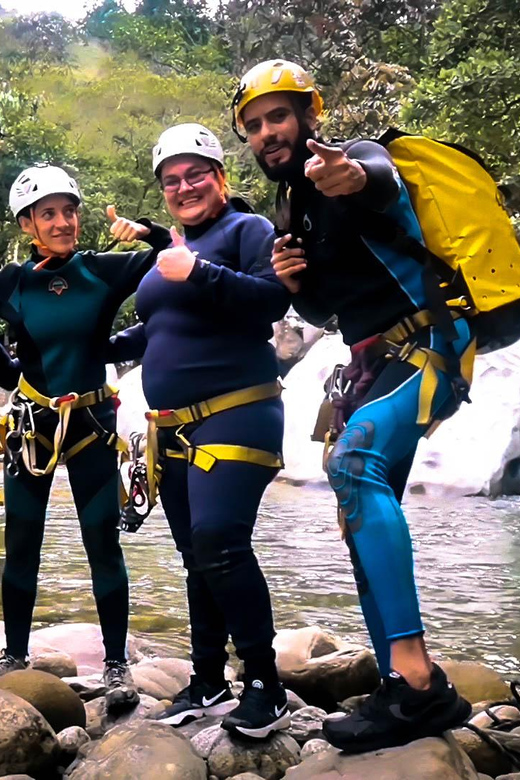 Guatapé Canyoning Adventure: Crystal Waters and Wildlife - Dining and Relaxation