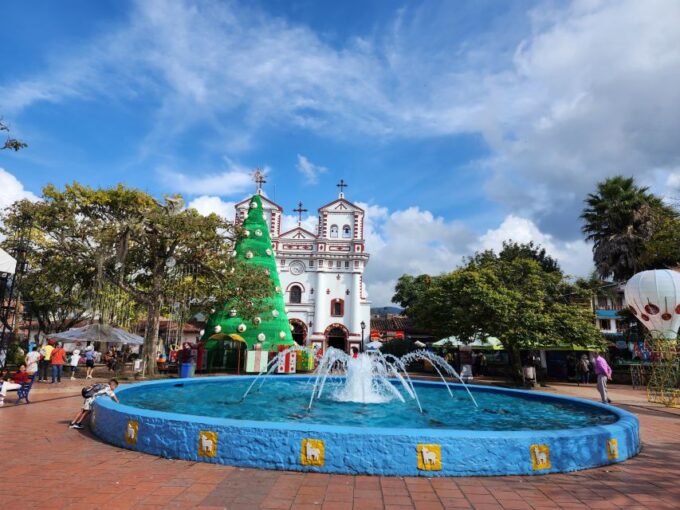 Guatape Coffee Villa Including Rock Town & Waterfall - Panoramic Mountain Views