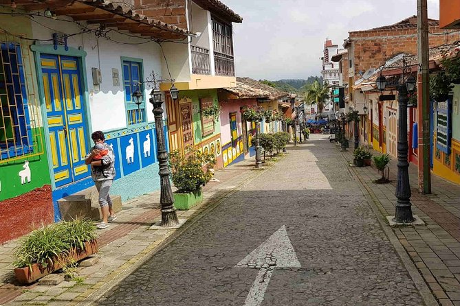 Guatape Full Day Private Tour - Guatape Town Stroll