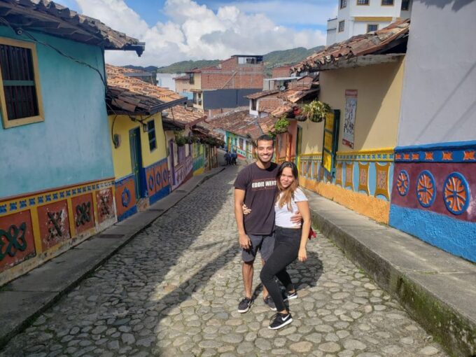 Guatapé: Horseback Ride & Tour Combo - Scenic Views