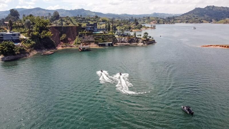 Guatapé: Jet Ski on the Lake From Luxury Vivanti Resort - Key Points