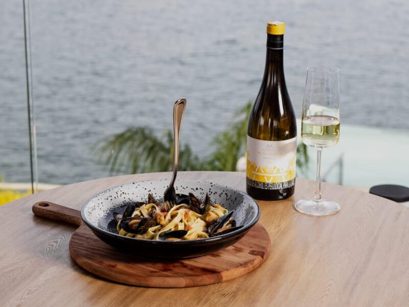 Guatapé: Luxury DayTrip Experience at Vivanti Resort - Facilities and Amenities