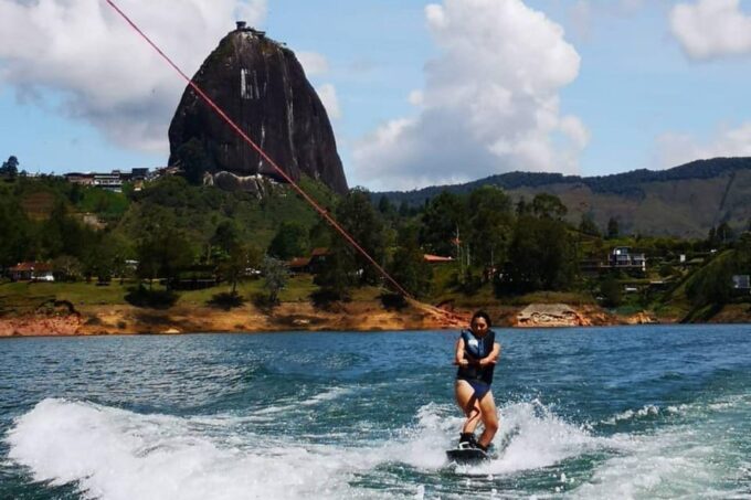 Guatape: PARAGLIDING and WAKEBOARDING Experience - Recap