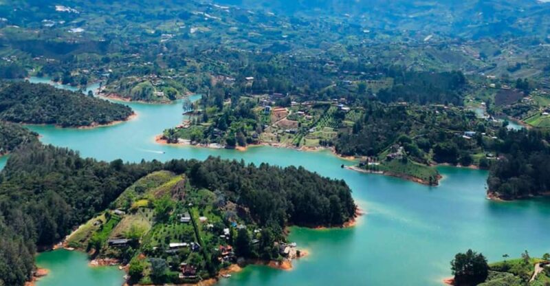Guatapé & Peñol Rock Day Group Tour - Key Points