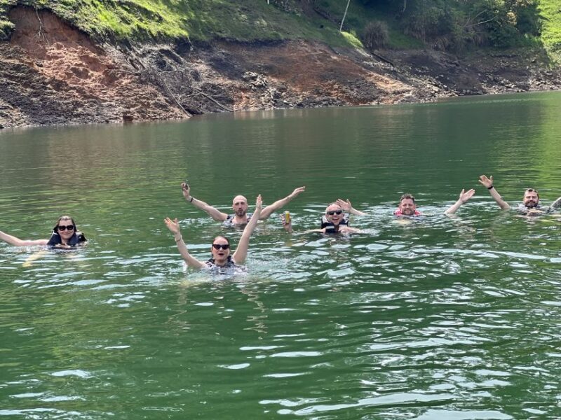 Guatapé: Private Island and El Peñol All-inclusive Trip - Meeting Point and What to Bring