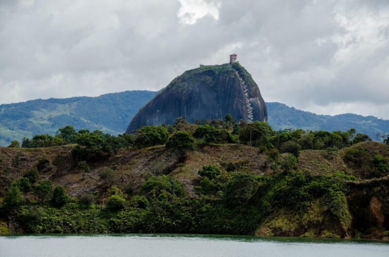 Guatape Private Tour (Helicopter + Boat Ride + Guatape Rock) - Key Points