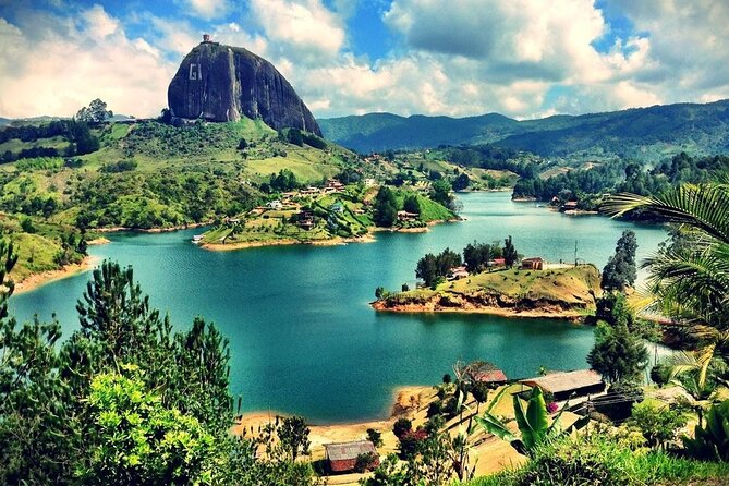 Guatapé Rock of El Peñol Excursion + Gastronomic Tour and Cruise on the Dam - Key Points