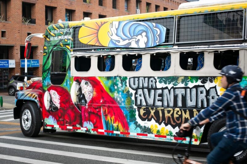 Guatapé Tour by Chiva + Visit to Pablo Escobar's Hacienda - Transportation Details