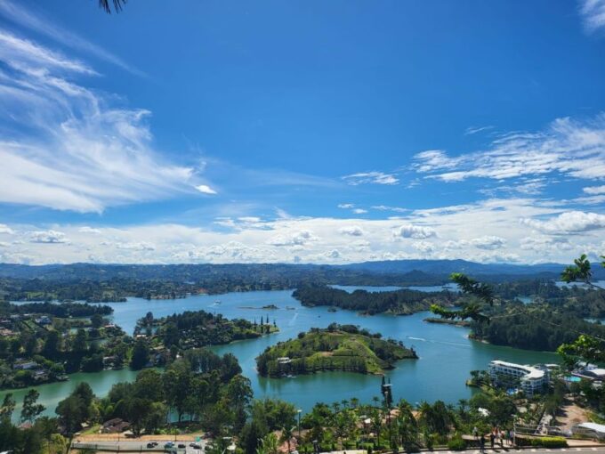 Guatape Town/Lake Tour and El Peñol Rock Hike - Scenic Viewpoints