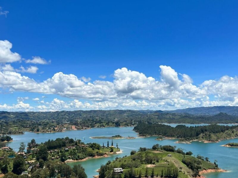 Guatape Town/Lake Tour and El Peñol Rock Hike - Inclusions and Requirements