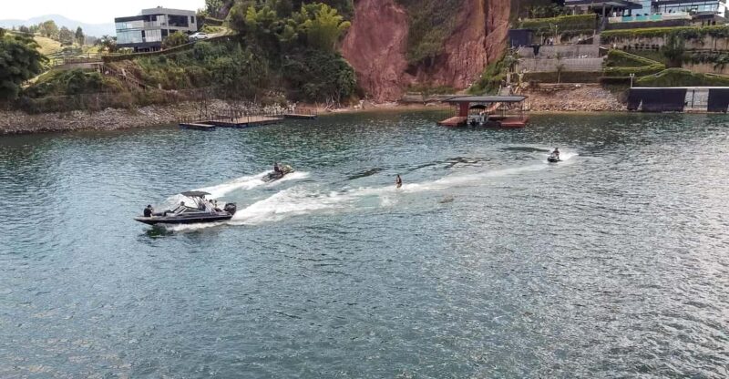 Guatapé: Wakeboard on the Lake From Luxury Vivanti Resort - Key Points