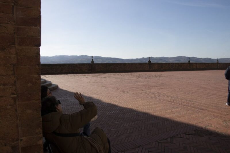 Gubbio: Old Town Guided Walking Tour With Piazza Grande - Overview of the Gubbio Walking Tour