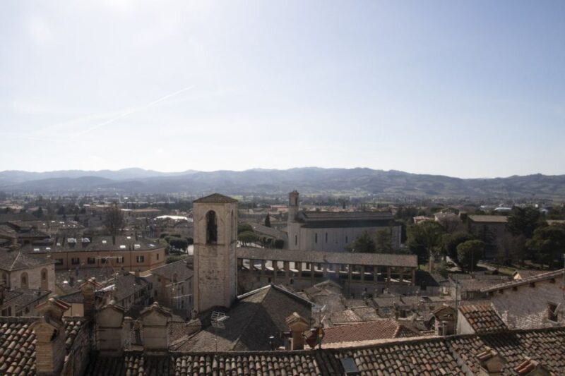 Gubbio: Old Town Guided Walking Tour With Piazza Grande - Key Attractions Explored