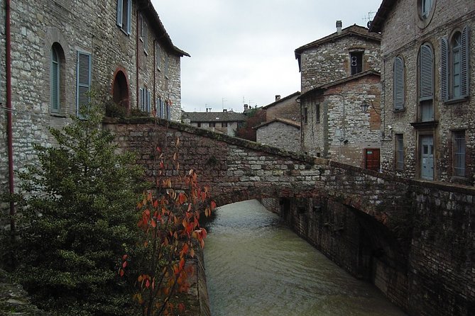 Gubbio: Private Walking Tour With Official Guide - Architectural Gems of the Middle Ages