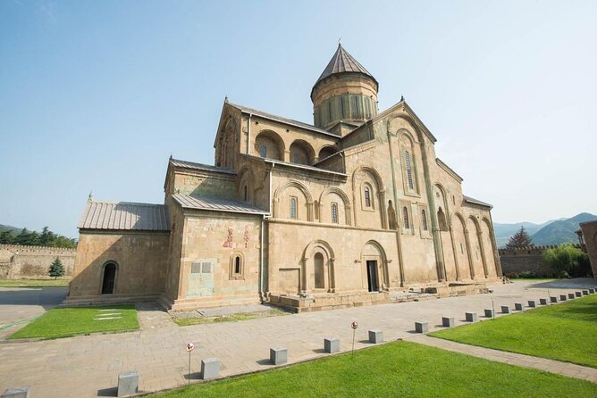 Gudauri Ski Resort Day Tour From Tbilisi - Key Points