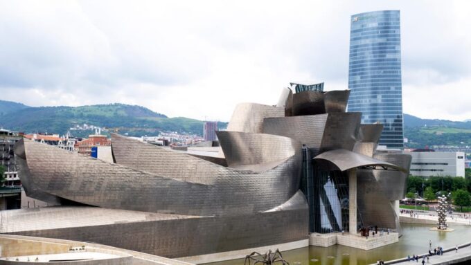 Guggenheim: Art Explained by Artists - Visitor Reviews