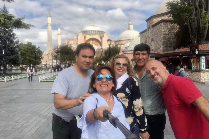 Guide and Private Driver of Tourism in Istanbul - Booking Process