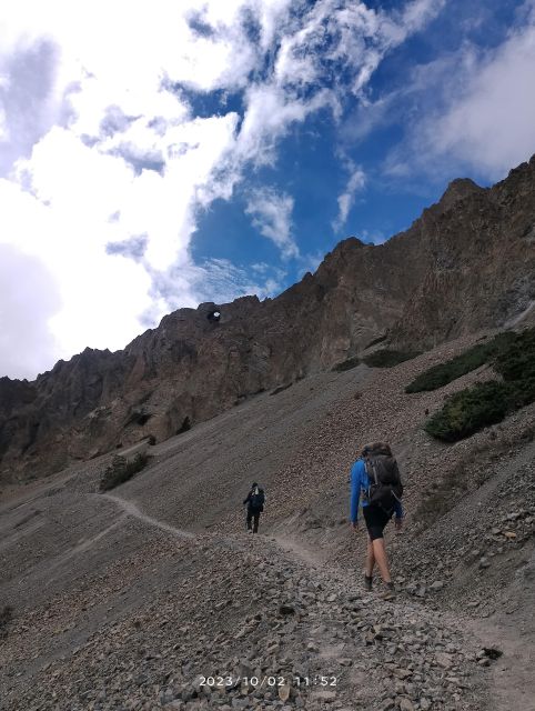 Guide for Annapurna Circuit Trek - Additional Tips and Considerations