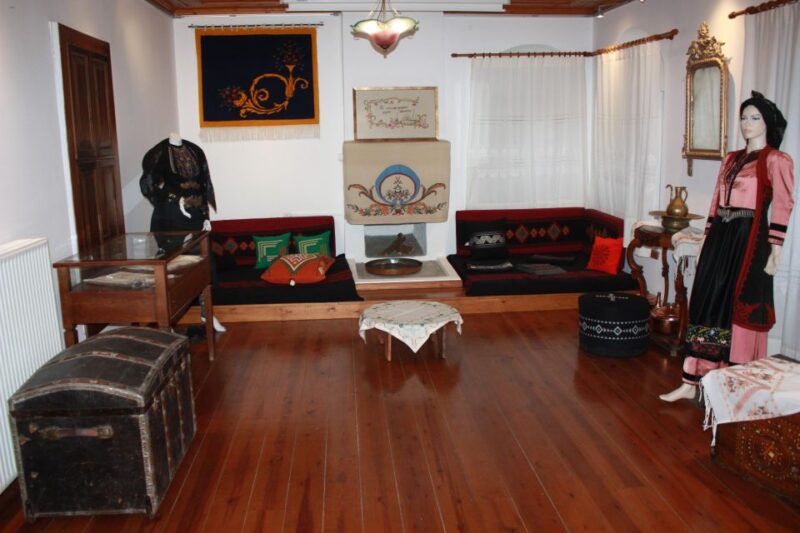 Guided All Day Tour to Zagori Area - Papingo Rock Pools Visit