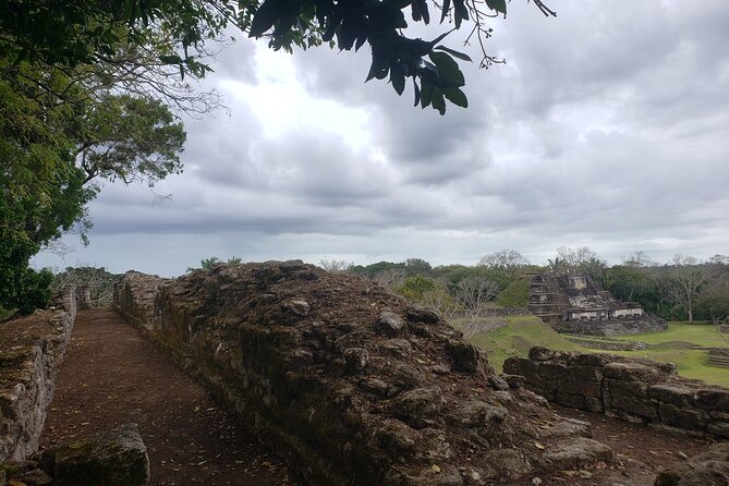 Guided Altun Ha Ruins, Rum Factory & Belize Sign From Belize City - Guide Performance
