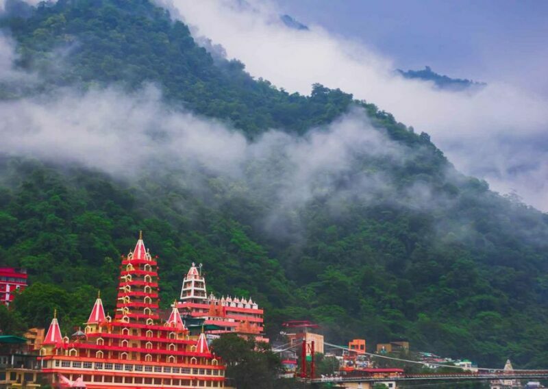 Guided Ashram Walk Tour in Rishikesh with a local - Visiting the Iconic Ashrams and Temples