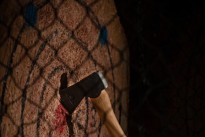Guided Axe Throwing Experience in Frankfurt Altstadt - Operating Hours and Schedule