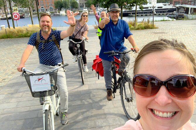 Guided Bike Tour: 2 Hours Highlights of Antwerp - Reviews