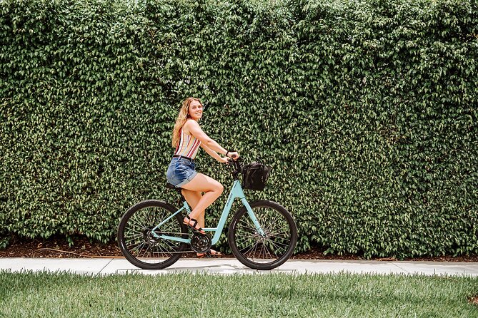 Guided Bike Tour - Downtown Naples Florida - Local Tour Guide