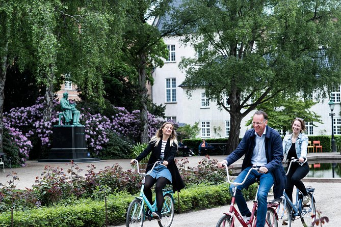 Guided Bike Tour in Wonderful Copenhagen - Copenhagen Kings Square and the Little Mermaid