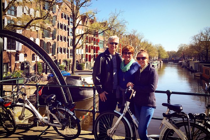 Guided Bike Tour of Amsterdams Highlights and Hidden Gems - Safety Considerations