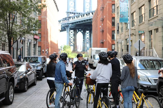 Guided Bike Tour of Lower Manhattan and Brooklyn Bridge - Exploring Lower Manhattan