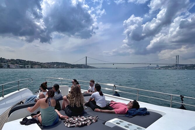 Guided Bosphorus Yacht Cruise With Asian Side Visit - Enjoy Kanlica Yogurt Treat