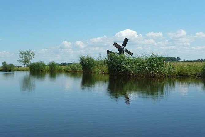 Guided Canoe Adventure With Picnic Lunch in Waterland From Amsterdam - Participant Requirements and Recommendations