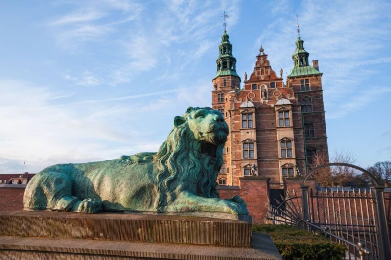 Guided Car Tour of Copenhagen City Center, Nyhavn, Palaces - Multilingual Live Guides
