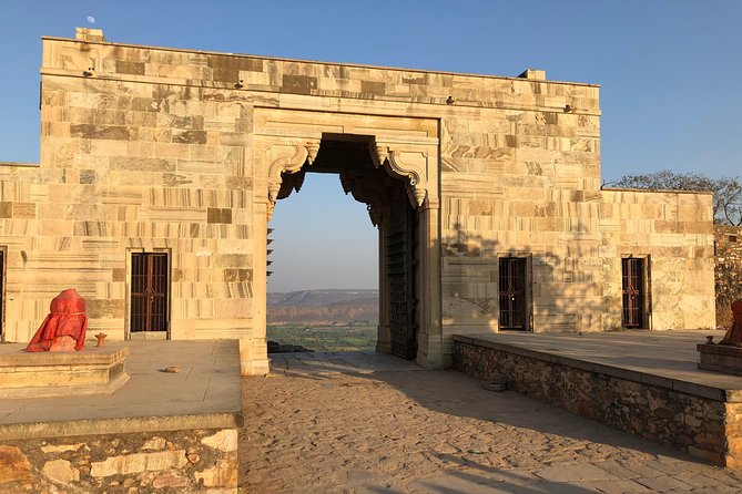 Guided Chittorgarh Fort Tour From Jaipur With Drop At Udaipur - Scenic Journey to Udaipur