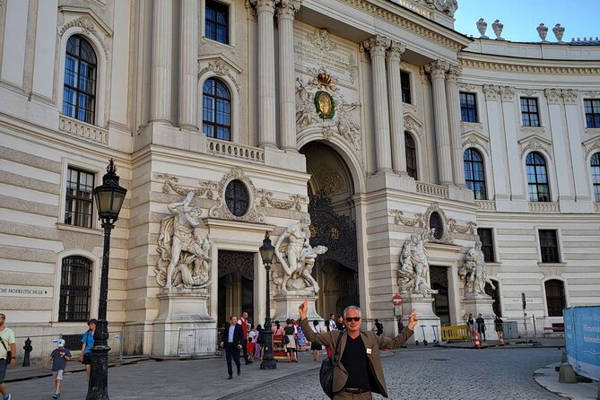 Guided City Tour in Vienna: the Emergence of a Cosmopolitan City - Meeting and End Points