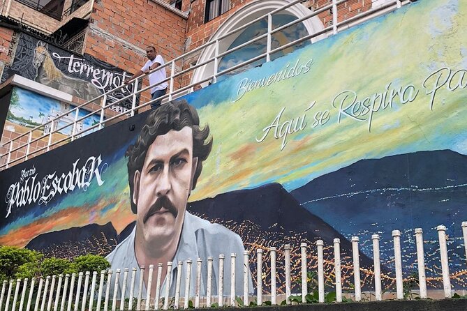 Guided Cultural Tour of Medellín Pablo Escobar and Comuna 13 - Key Points