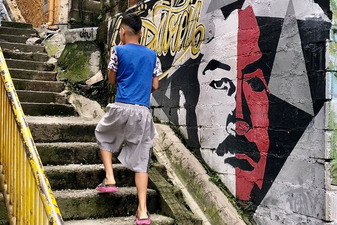 Guided Cultural Tour of Medellín Pablo Escobar and Comuna 13 - Key Stops and Activities